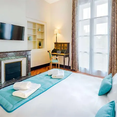 Aparthotel Appart'city Collection Arenes 4*