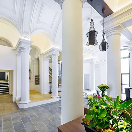 Appart'city Collection Arenes Aparthotel