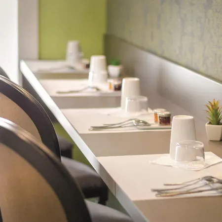Appart'city Collection Arenes 4*