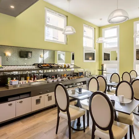 Aparthotel Appart'city Collection Arenes 4*