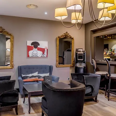 Aparthotel Appart'city Collection Arenes