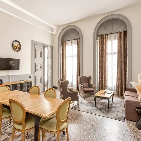 Appart'city Collection Arenes