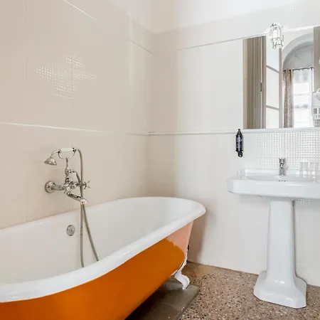 Aparthotel Appart'city Collection Arenes Nîmes
