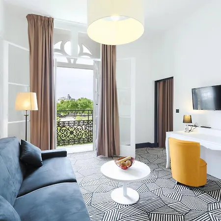 Appart'city Collection Arenes Aparthotel