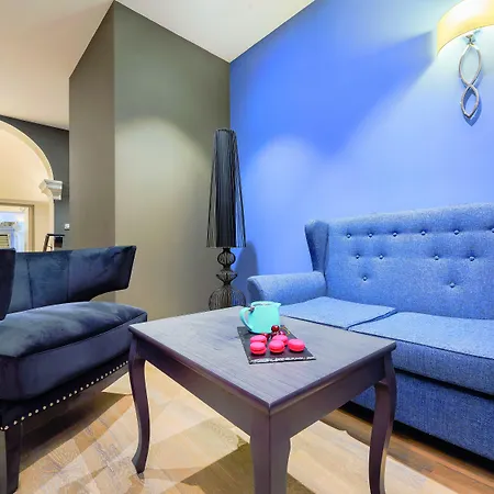 Appart'city Collection Arenes 4*