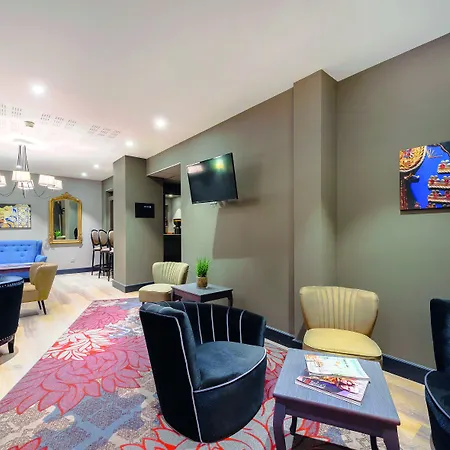 Apart-hotel Appart'city Collection Arenes 4*