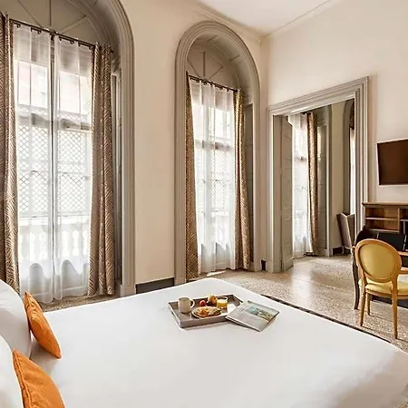 מלון דירות Appart'city Collection Arenes 4*