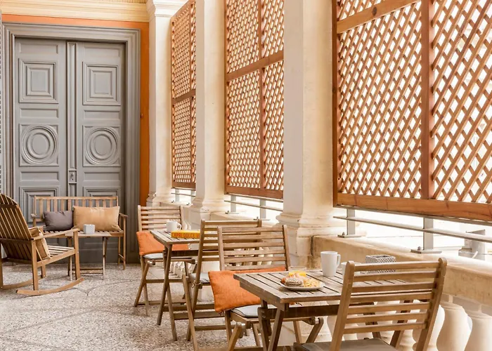 Appart'city Collection Arenes 4*