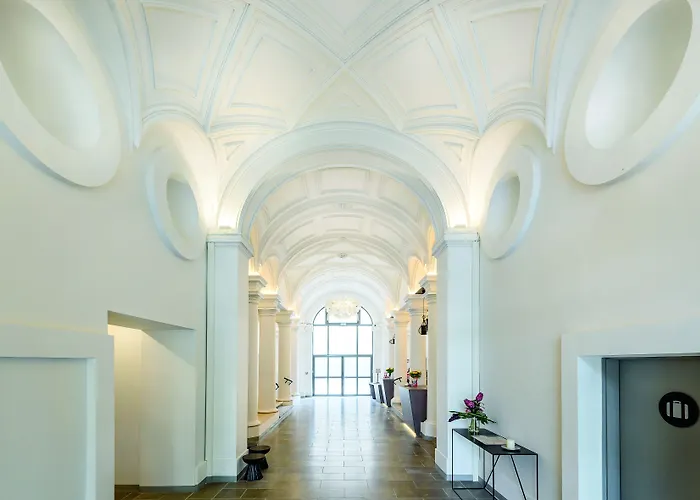 Appart'city Collection Arenes 4*