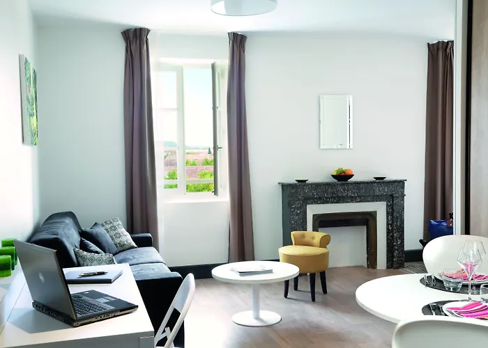 Aparthotel Appart'city Collection Arenes