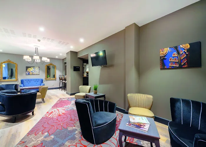 Aparthotel Appart'city Collection Arenes 4*